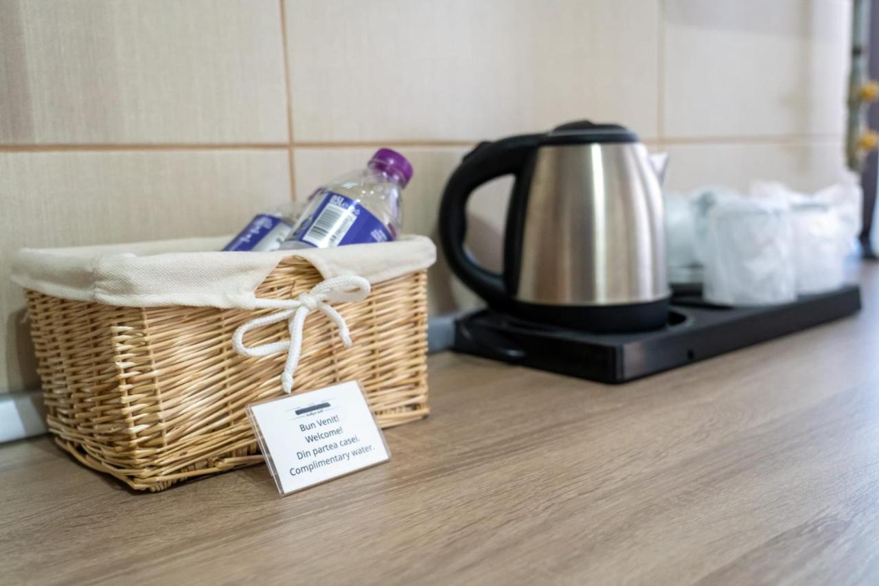 Avenue Parliament Old Town - Avenue Hotels Bucureşti Ngoại thất bức ảnh